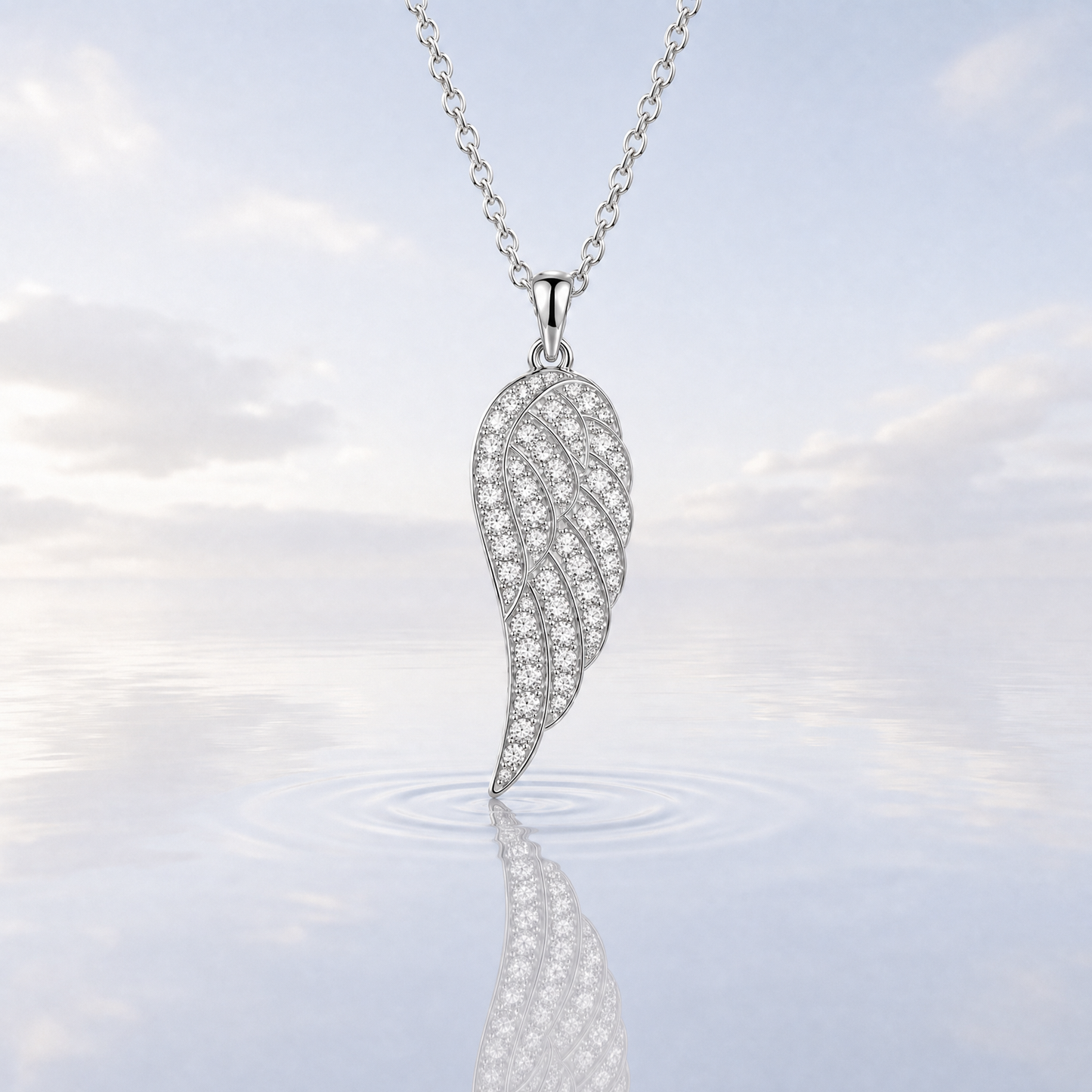 18k white gold natural diamond pendant
